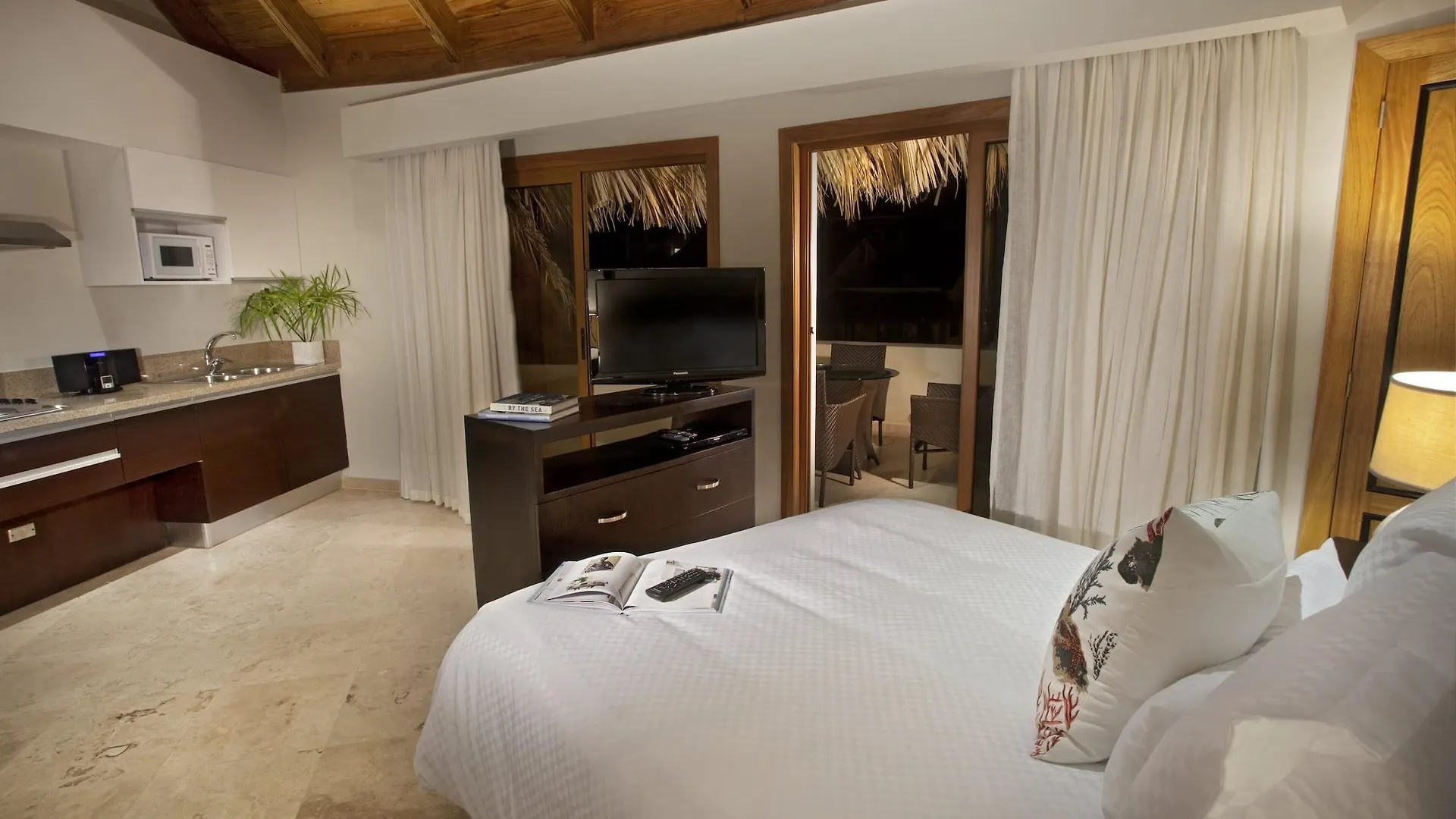 Samana The Bannister Hotel & Yacht Club By Mint 5*,