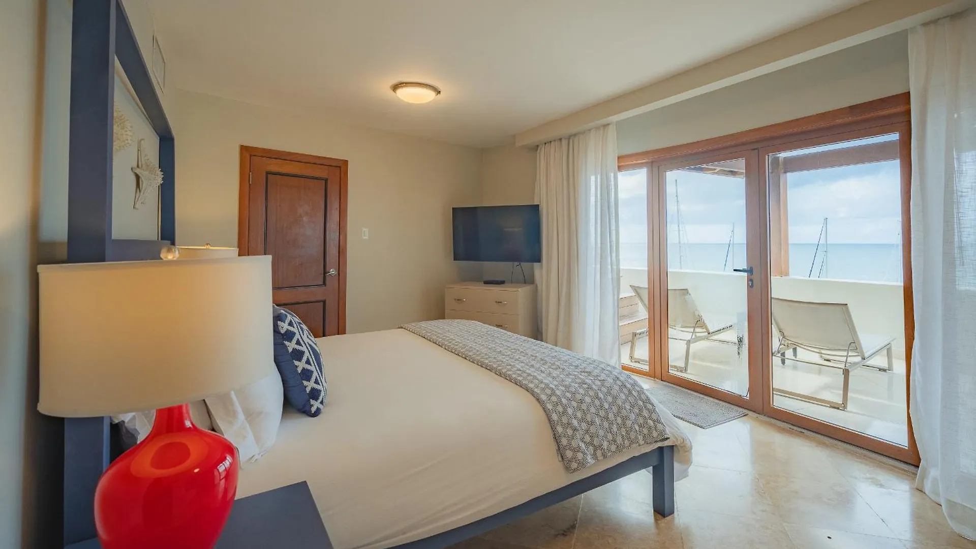 Samana The Bannister Hotel & Yacht Club By Mint